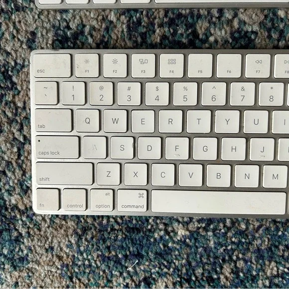 Apple Magic Keyboard 2 wireless model a1644- 2 units